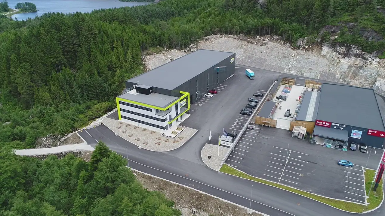 Nytt kombinasjonsbygg – kontor og lager
