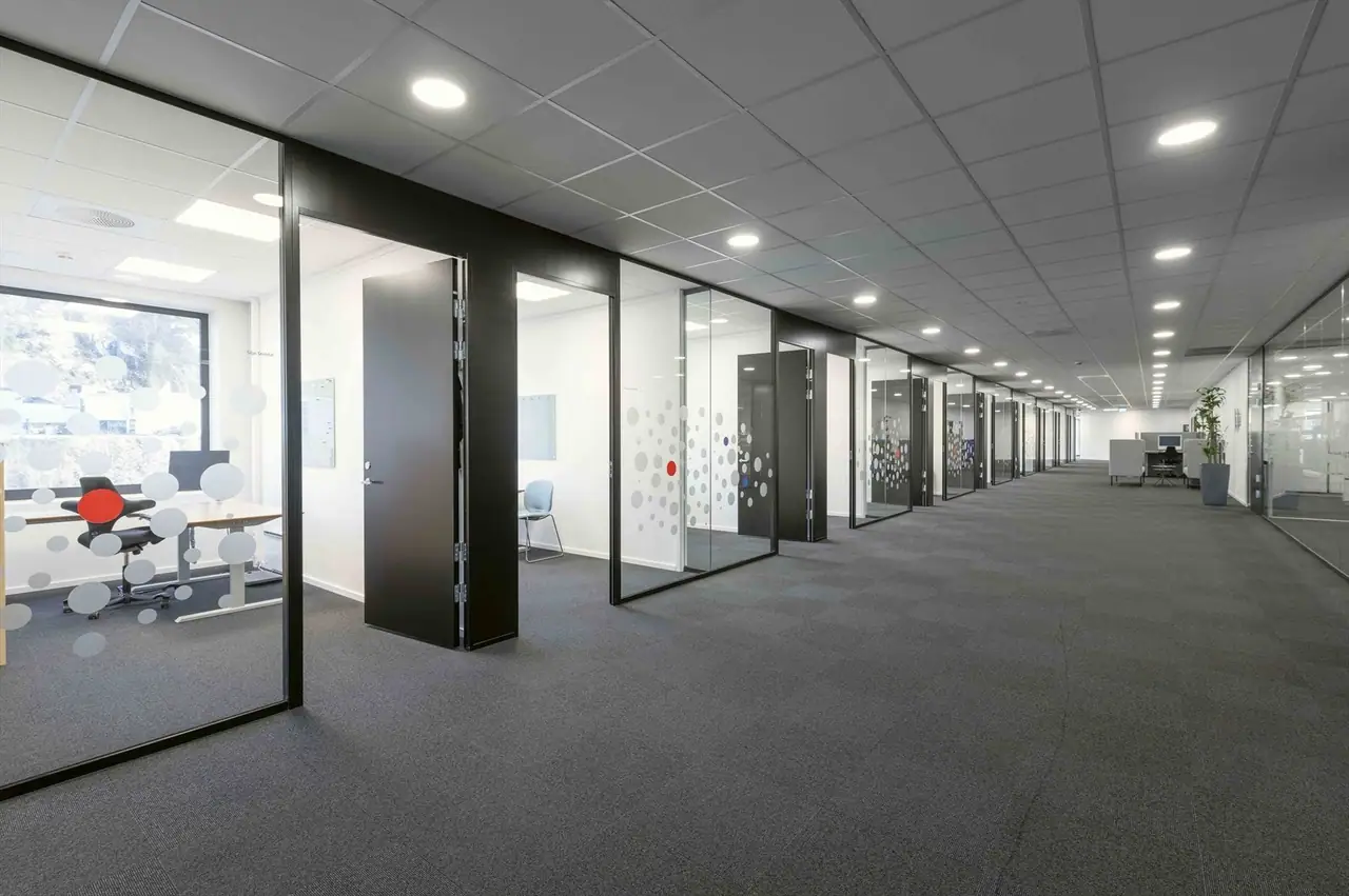 High-spec offices by the Figgjo river