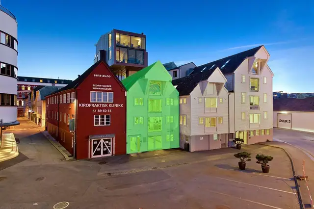 Sjøhus på Holmen med utsikt over Vågen – Skansegata 19 · Stavanger