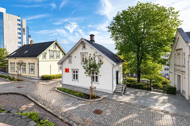 Kontorvilla blant «De tre søstre» – Knud Holms gate 3 · Stavanger