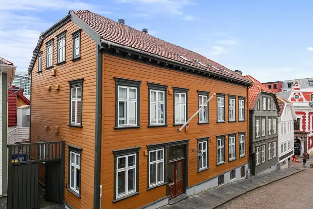 Kontorvilla fra 1860 i sentrum – Valberggata 2 · Stavanger